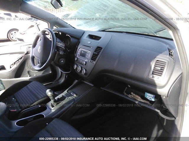 KNAFX4A84F5308332 - 2015 KIA FORTE EX SILVER photo 5