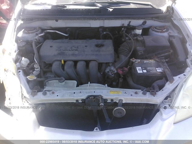 2T1LR32E26C561120 - 2006 TOYOTA COROLLA MATRIX XR SILVER photo 10