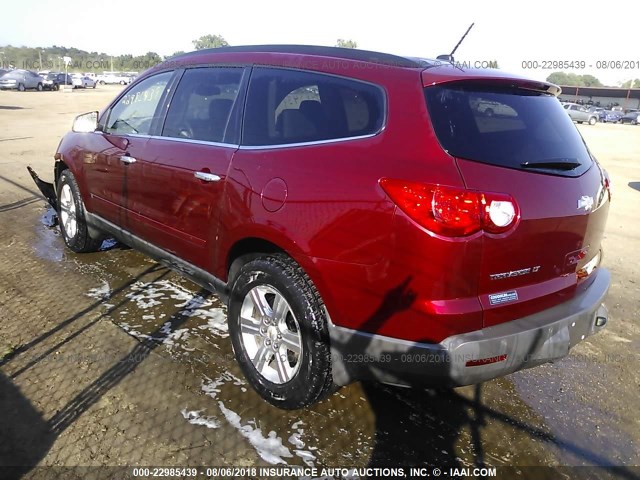 1GNLRFED5AS141872 - 2010 CHEVROLET TRAVERSE LT RED photo 3
