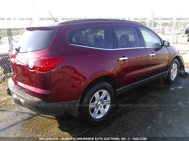 1GNLRFED5AS141872 - 2010 CHEVROLET TRAVERSE LT RED photo 4