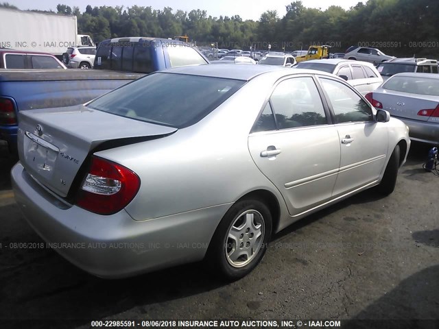 4T1BF32K42U530230 - 2002 TOYOTA CAMRY LE/XLE/SE Gümüş foto 4