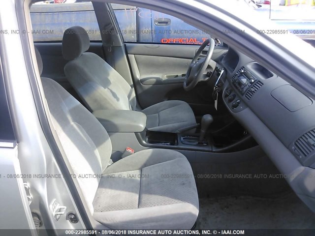 4T1BF32K42U530230 - 2002 TOYOTA CAMRY LE/XLE/SE Gümüş foto 5