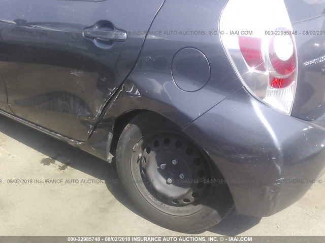 JTDKDTB39E1084827 - 2014 TOYOTA PRIUS C GRAY photo 6