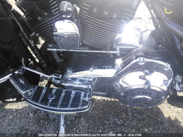 1HD1KBM19GB685822 - 2016 HARLEY-DAVIDSON FLHX STREET GLIDE BLACK photo 9