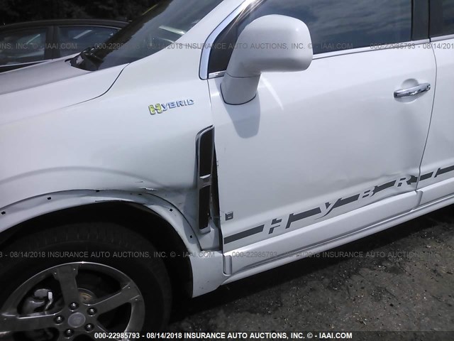 3GSCL93ZX9S591239 - 2009 SATURN VUE HYBRID WHITE photo 6