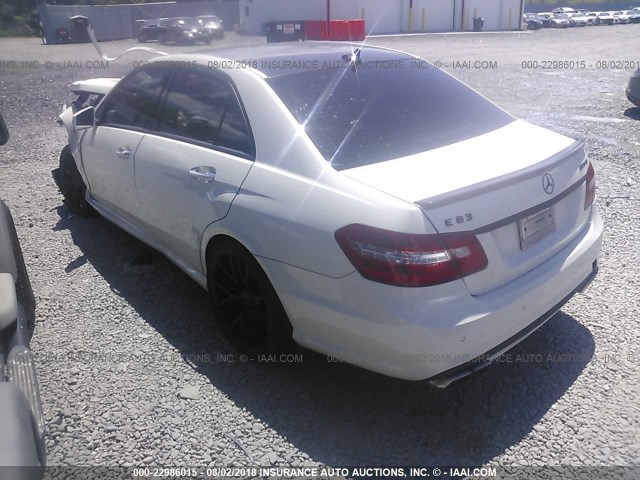 WDDHF7EBXCA595979 - 2012 MERCEDES-BENZ E 63 AMG WHITE photo 3