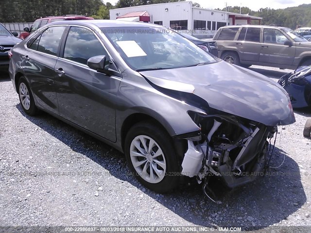 4T4BF1FK0GR552026 - 2016 TOYOTA CAMRY LE/XLE/SE/XSE 灰色 照片 1