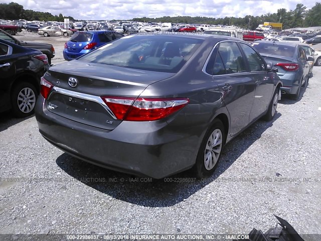4T4BF1FK0GR552026 - 2016 TOYOTA CAMRY LE/XLE/SE/XSE 灰色 照片 4