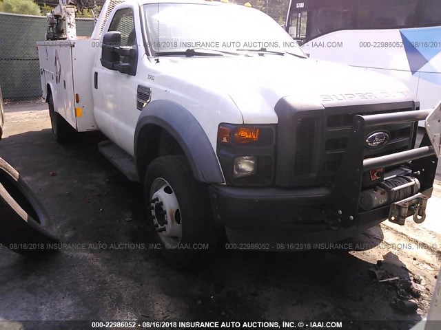 1FDXF46R18EE58876 - 2008 FORD F450 SUPER DUTY WHITE photo 1