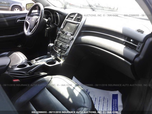 1G11F5SL6FF122593 - 2015 CHEVROLET MALIBU LTZ 栗色 照片 5