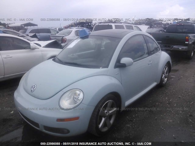 3VWRW3AG1AM021762 - 2010 VOLKSWAGEN NEW BEETLE 浅蓝色 照片 2