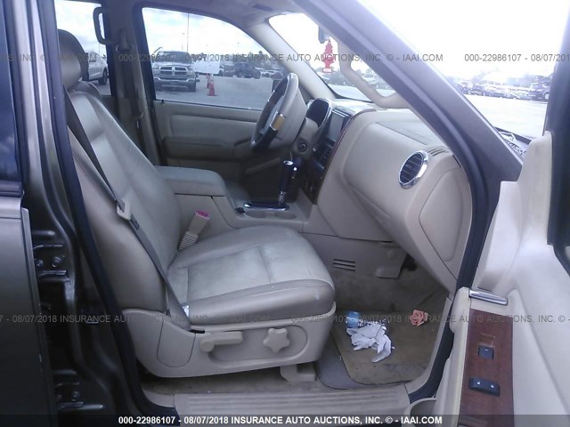 1FMEU64E36UA37513 - 2006 FORD EXPLORER EDDIE BAUER TAN photo 5