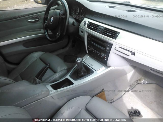 WBAVB17586NH93275 - 2006 BMW 325 I AUTOMATIC Mavi foto 5