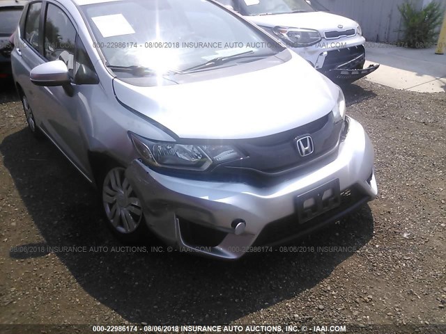 3HGGK5H5XFM718944 - 2015 HONDA FIT LX SILVER photo 6