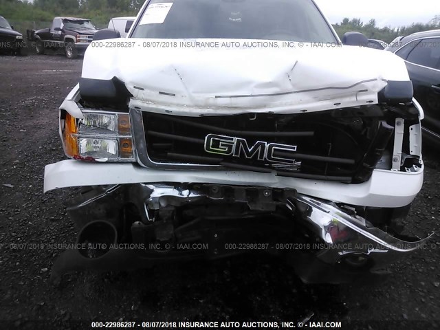 1GTR2VE36BZ437243 - 2011 GMC SIERRA K1500 SLE WHITE photo 6