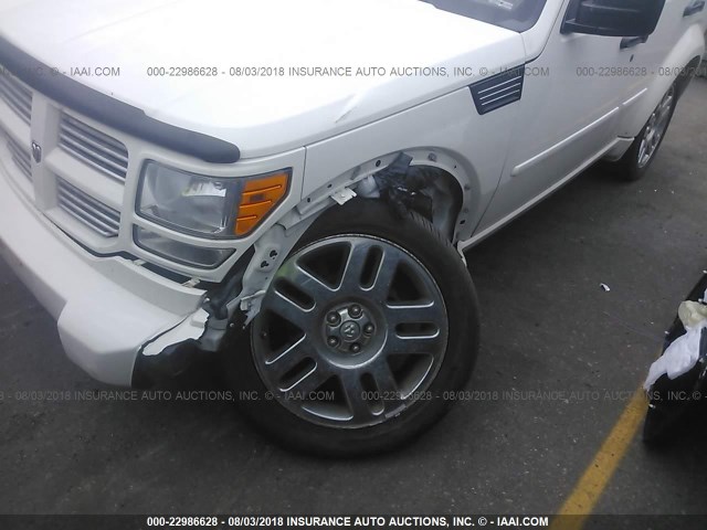 1D8GU58667W734823 - 2007 DODGE NITRO R/T WHITE photo 6