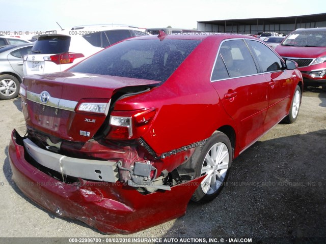 4T1BD1FK7EU128677 - 2014 TOYOTA CAMRY HYBRID/LE/XLE RED photo 4