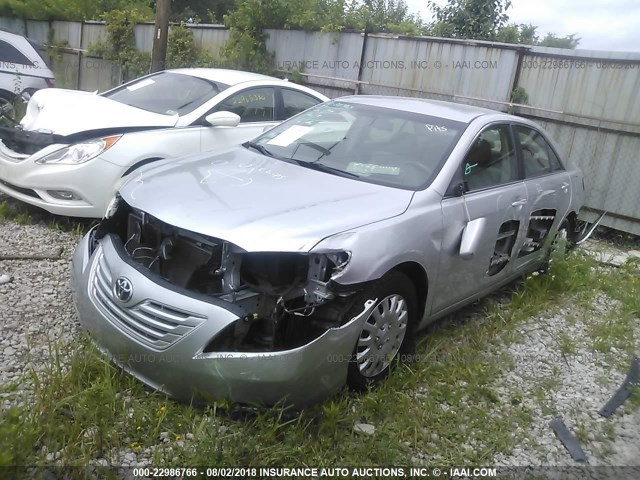 4T1BE46K97U038982 - 2007 TOYOTA CAMRY NEW GENERAT CE/LE/XLE/SE SILVER photo 2