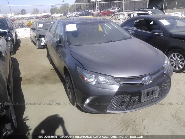 4T1BF1FK2GU193692 - 2016 TOYOTA CAMRY LE/XLE/SE/XSE 灰色 照片 3