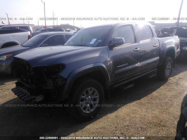 5TFAZ5CN8HX033815 - 2017 TOYOTA TACOMA DBL CAB/SR5/TRD SPORT/OR GRAY photo 2