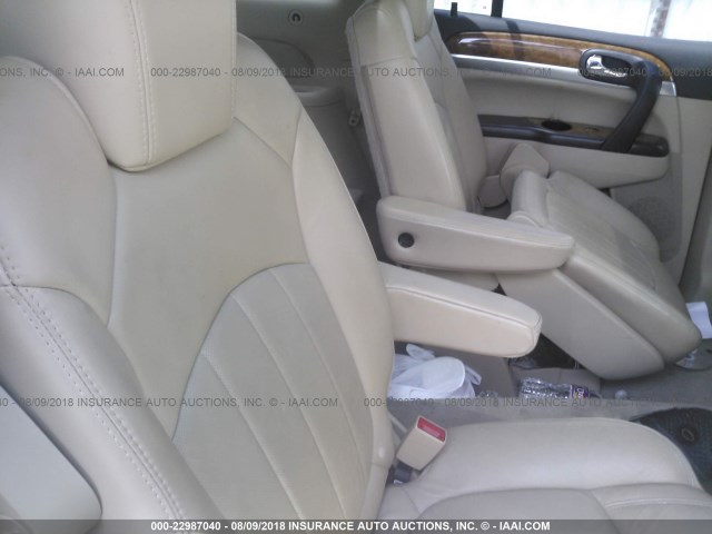5GALRBED9AJ216260 - 2010 BUICK ENCLAVE CXL თეთრი ფოტო 8