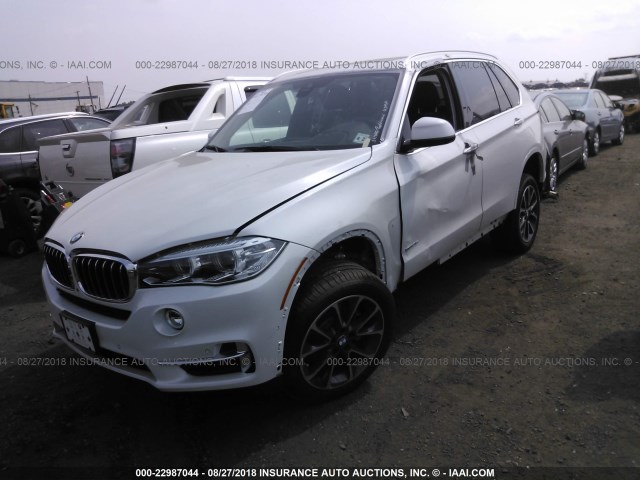 5UXKR0C53J0Y04041 - 2018 BMW X5 XDRIVE35I WHITE photo 2