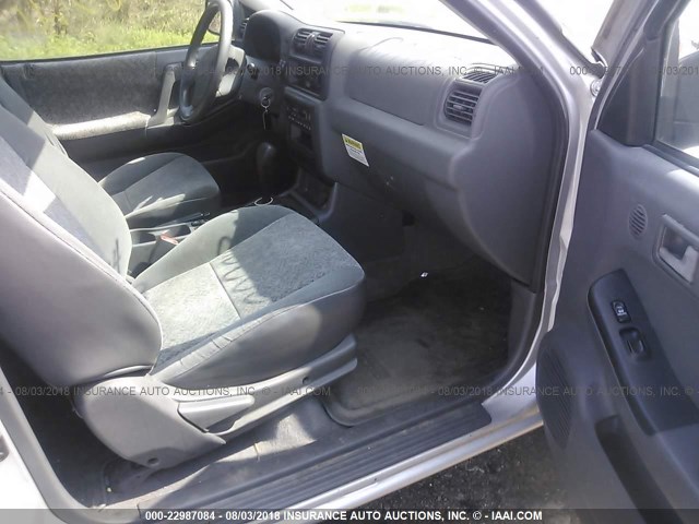 4S2CK58D724335543 - 2002 ISUZU RODEO S GRAY photo 5