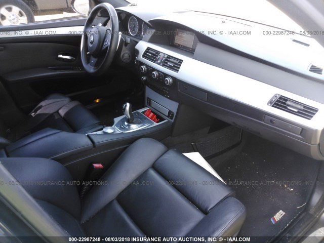 WBSNB93588CX09872 - 2008 BMW M5 BLACK photo 5