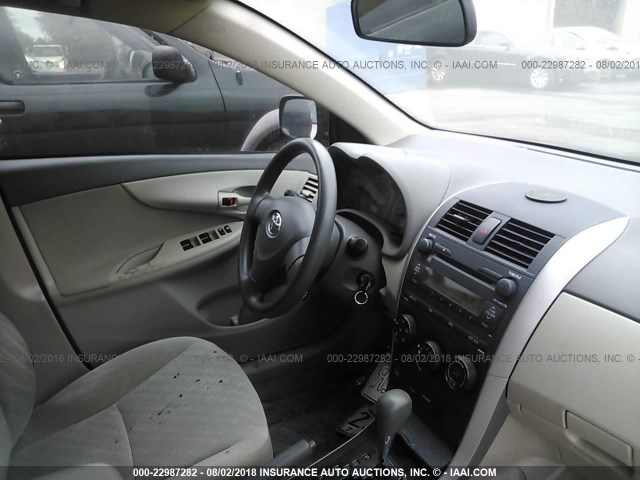 JTDBL40E39J044293 - 2009 TOYOTA COROLLA LE/XLE RED photo 5