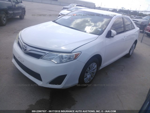 4T4BF1FK7ER348157 - 2014 TOYOTA CAMRY L/SE/LE/XLE 白色 照片 2
