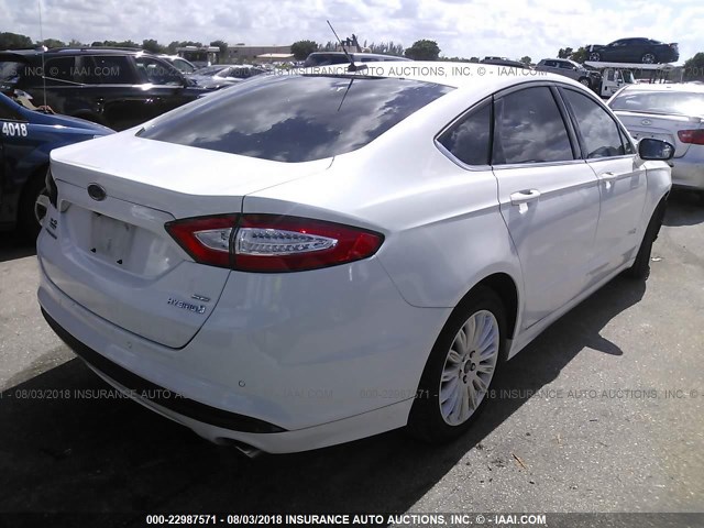 3FA6P0LU6GR264828 - 2016 FORD FUSION SE HYBRID WHITE photo 4