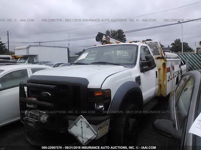 1FDAF4HR3AEA12463 - 2010 FORD F450 SUPER DUTY WHITE photo 2