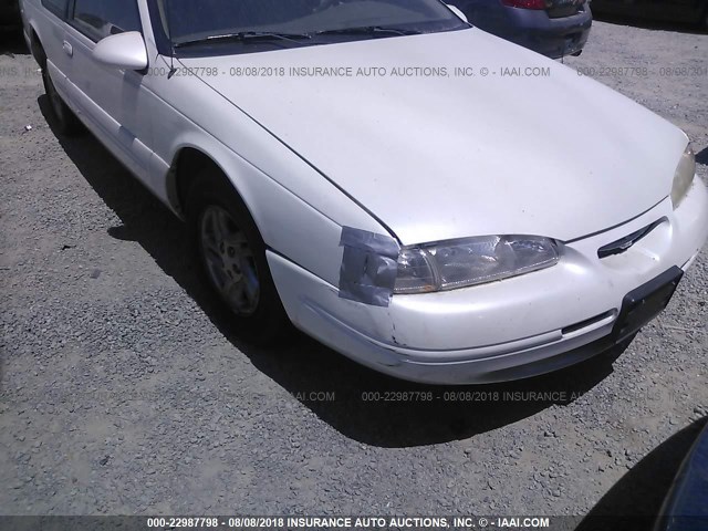 1FALP62W2VH162577 - 1997 FORD THUNDERBIRD LX WHITE photo 6