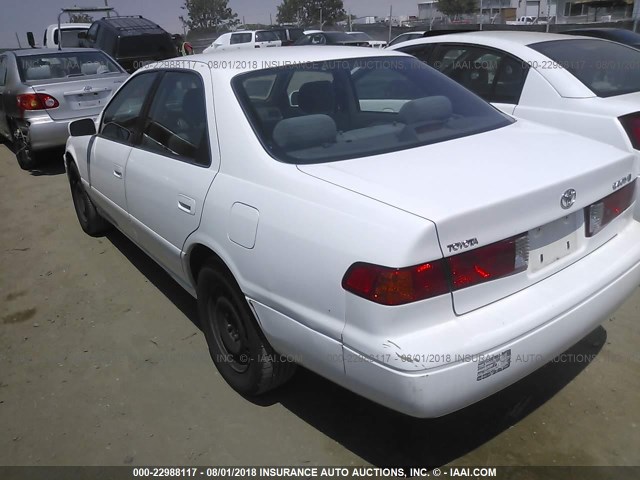 JT2BG22K4Y0428382 - 2000 TOYOTA CAMRY CE/LE/XLE 白色 照片 3
