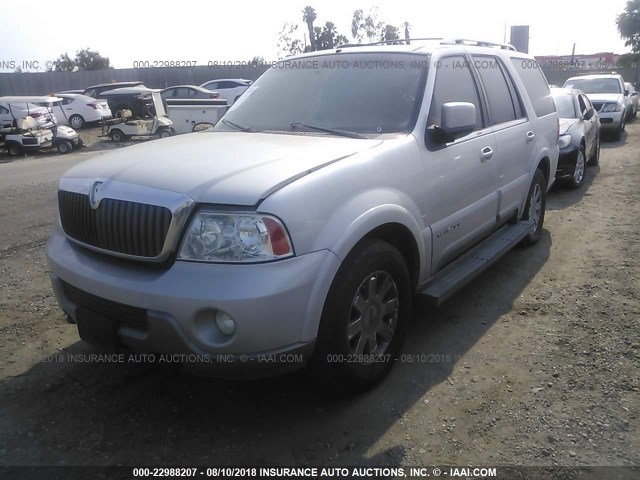 5LMFU27R13LJ37684 - 2003 LINCOLN NAVIGATOR 灰色 照片 2