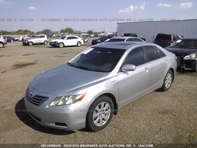 JTNBB46K473037690 - 2007 TOYOTA CAMRY NEW GENERAT HYBRID SILVER photo 2