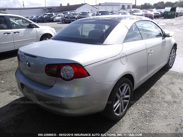 WVWFA71FX9V018752 - 2009 VOLKSWAGEN EOS LUX 银色 照片 4