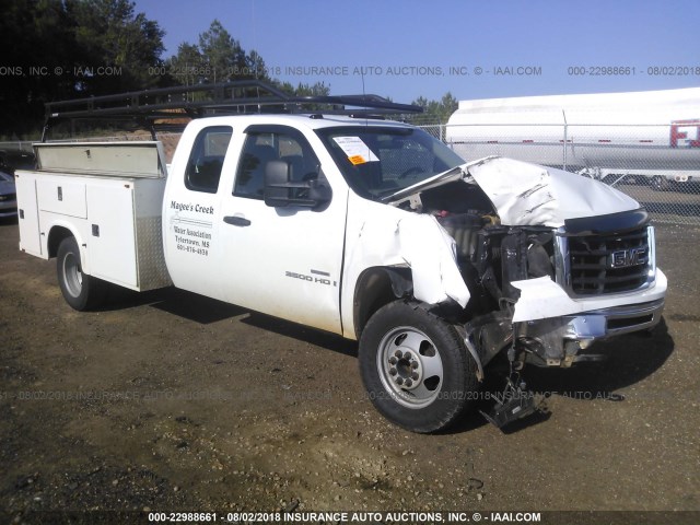 1GDJC39638E170688 - 2008 GMC SIERRA C3500 WHITE photo 1