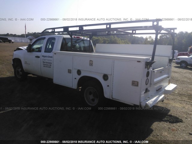 1GDJC39638E170688 - 2008 GMC SIERRA C3500 WHITE photo 3