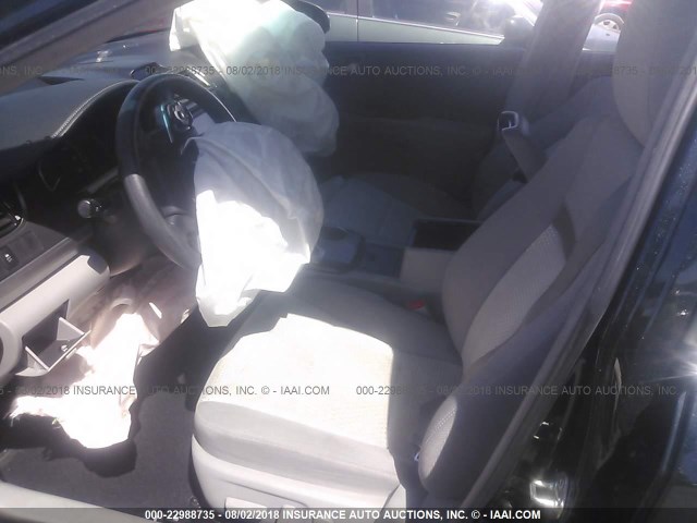 4T4BF1FK6ER397740 - 2014 TOYOTA CAMRY L/SE/LE/XLE მუქი ლურჯი ფოტო 5