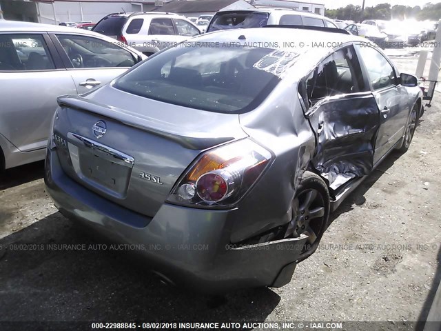 1N4BL21E78N410711 - 2008 NISSAN ALTIMA 3.5SE/3.5SL GRAY photo 4