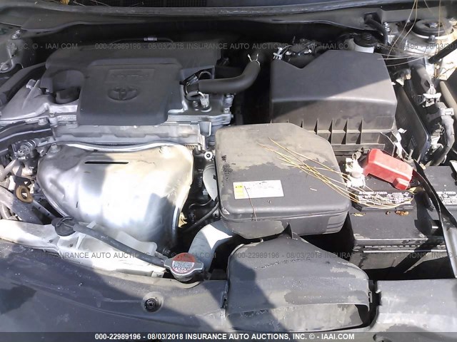 4T1BF1FK2GU223256 - 2016 TOYOTA CAMRY LE/XLE/SE/XSE 银色 照片 10