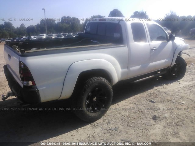 5TETU62N95Z117709 - 2005 TOYOTA TACOMA PRERUNNER ACCESS CAB WHITE photo 4