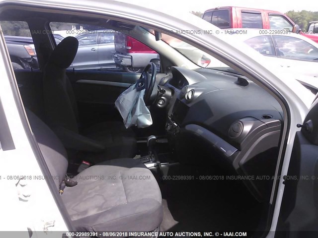 KL1TD5DE7BB134135 - 2011 CHEVROLET AVEO LS/LT 白色 照片 5