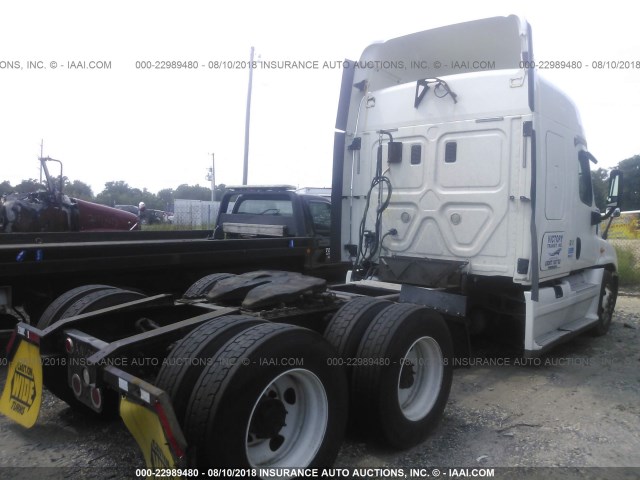 1FUJGLDR9ALAN6007 - 2010 FREIGHTLINER CASCADIA 125  WHITE photo 4