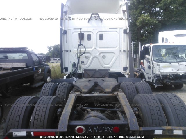 1FUJGLDR9ALAN6007 - 2010 FREIGHTLINER CASCADIA 125  WHITE photo 8