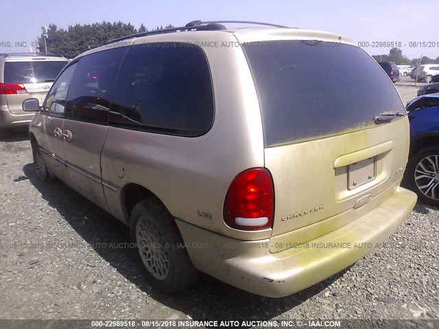 1C4GP64L6WB527958 - 1998 CHRYSLER TOWN & COUNTRY LXI GOLD photo 3