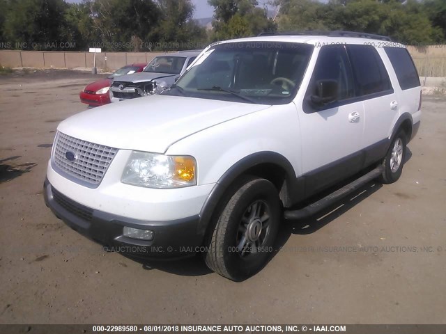 1FMFU16506LA26284 - 2006 FORD EXPEDITION XLT WHITE photo 2