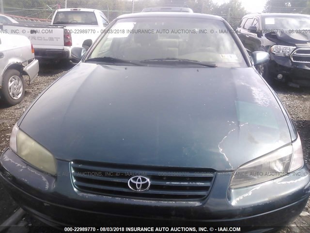 4T1BG22K6WU839064 - 1998 TOYOTA CAMRY CE/LE/XLE 绿色 照片 6