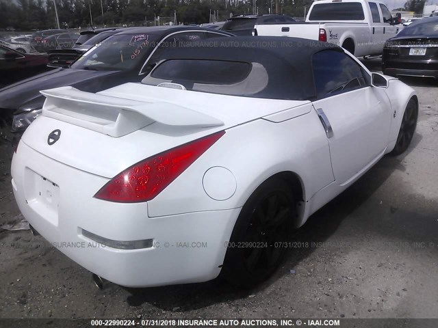 JN1AZ36A76M455461 - 2006 NISSAN 350Z ROADSTER WHITE photo 4